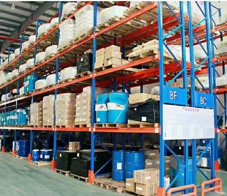 GUCI Multifunctionele, boutloze, zware stalen opslagoplossing van 1000 kg, stalen magazijnrek met balkconstructie.