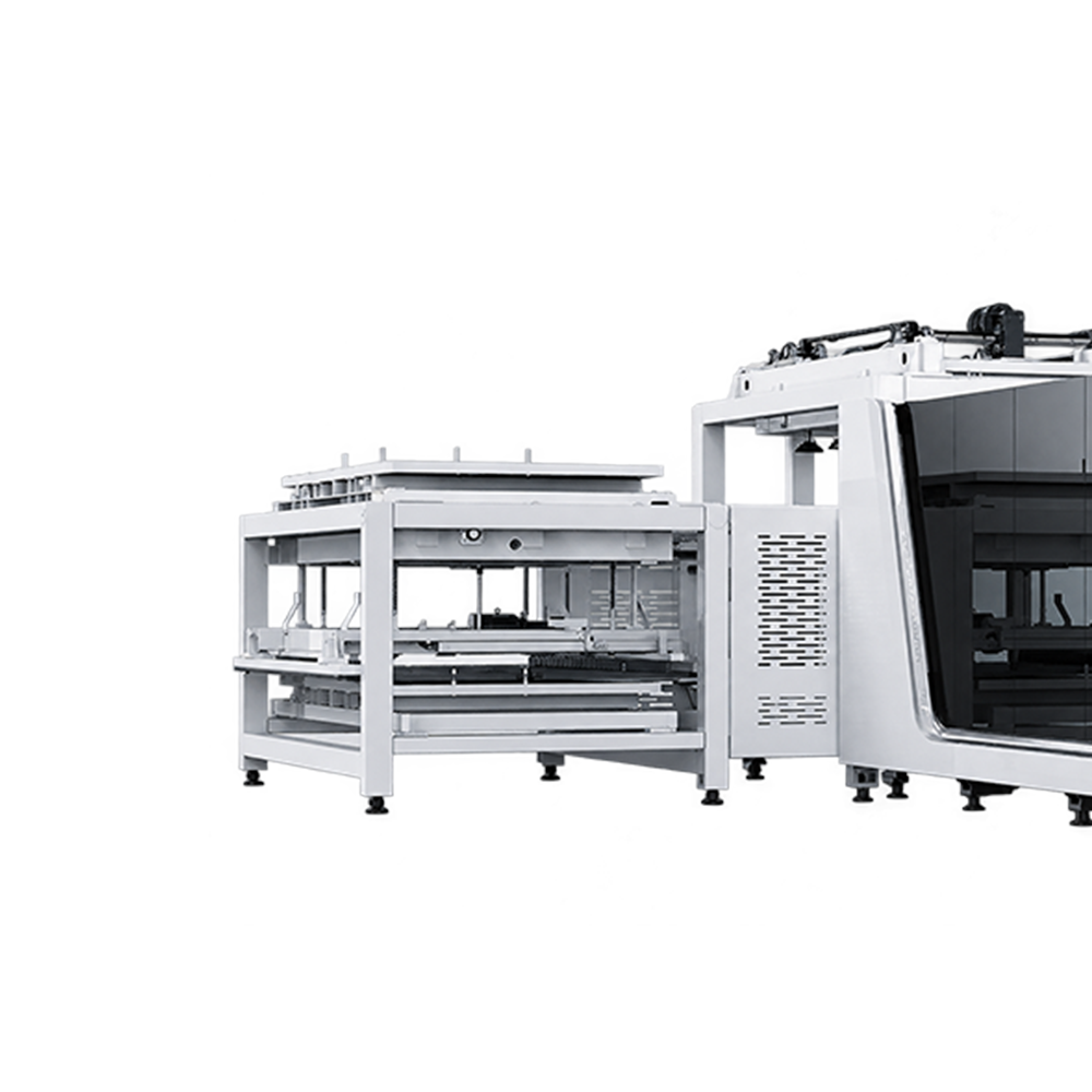 Automatisch opslagsysteem voor plaatmetaal in een metaalwerkplaats. Verticaal magazijn voor stalen platen met PLC-touchscreen. Intelligent opslagsysteem.