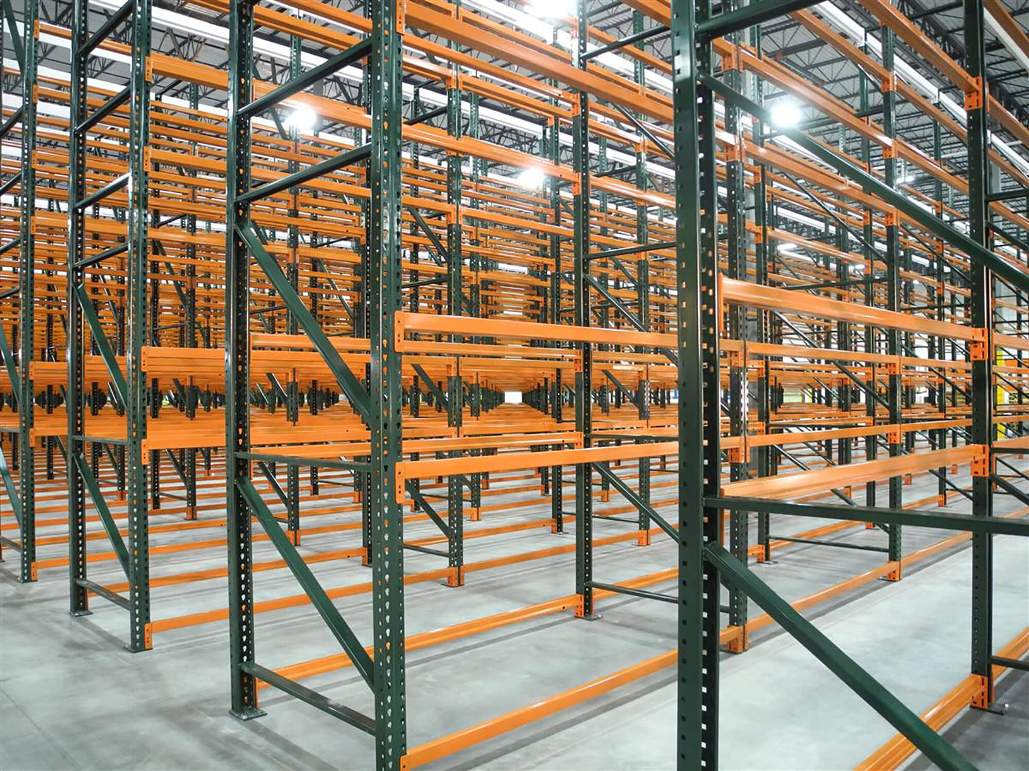 Mracking Teardrop palletstellingen, zware palletstellingen, kunnen op maat gemaakt worden voor magazijnopslag.
