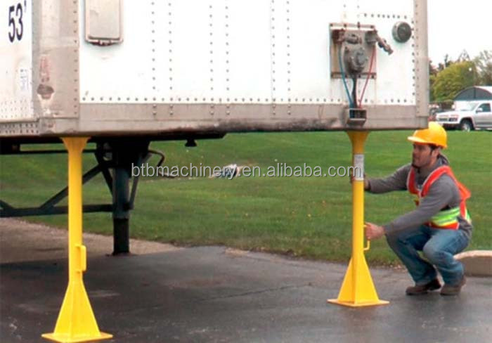 Trailer Stabilizing Jack