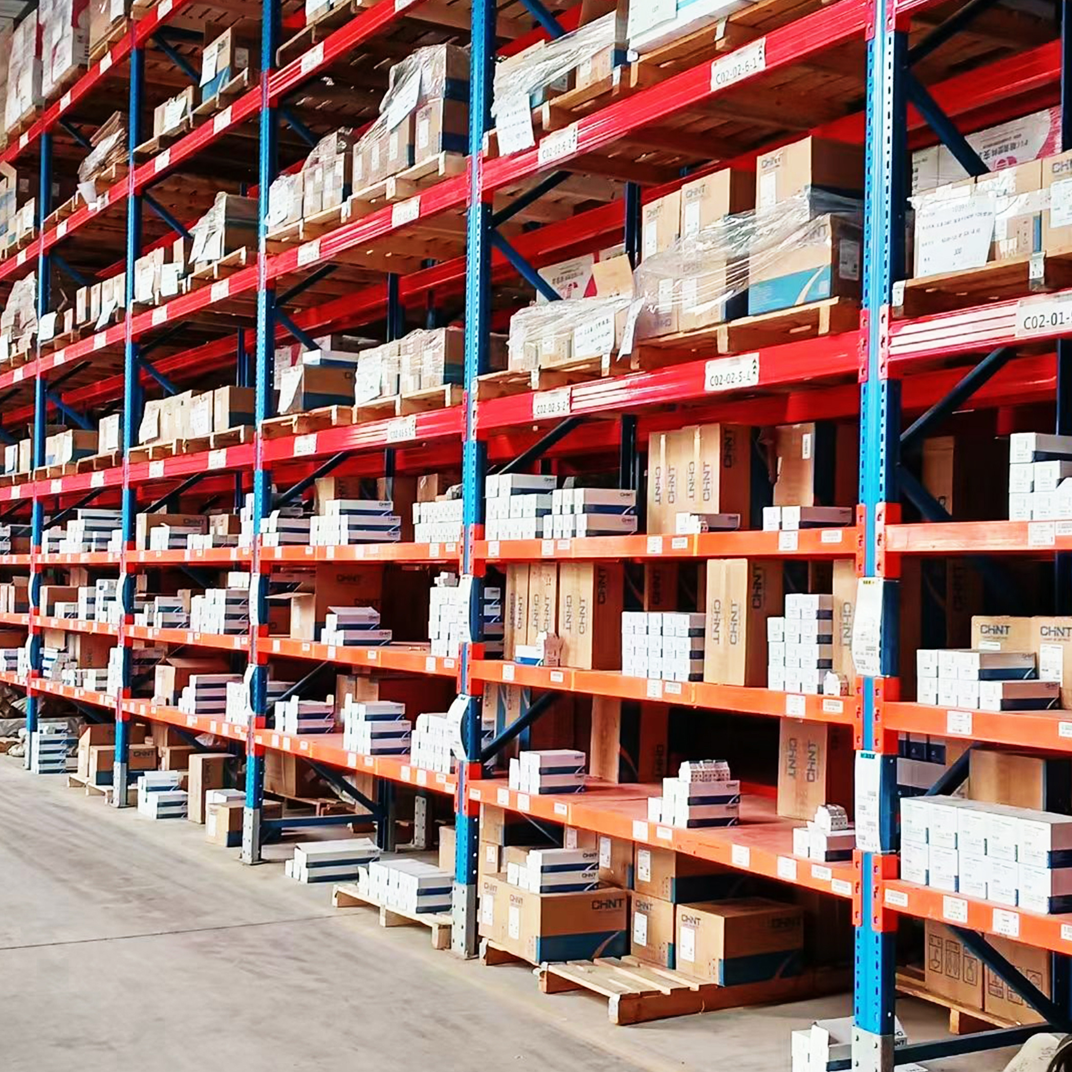Hoogwaardige stalen opslagrekken van 500 kg, 5-laags verstelbare palletstellingen, zwaar uitgevoerd magazijnsysteem, fabrieksaanbieding.