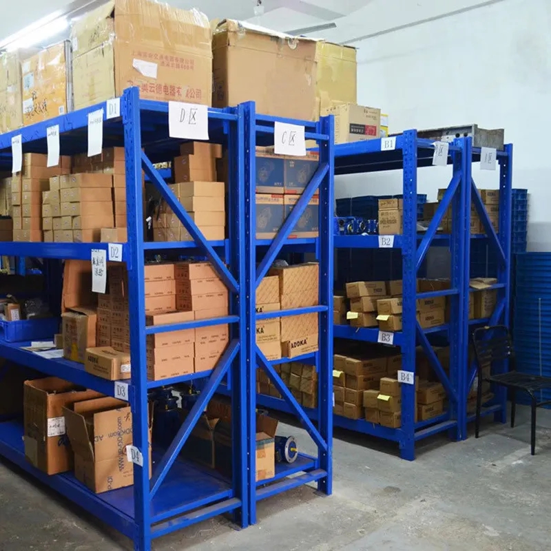Verstelbaar 5-laags stalen magazijnrek, duurzaam, roestwerend, selectief palletdisplayrek voor garages, verpakt in kartonnen dozen.