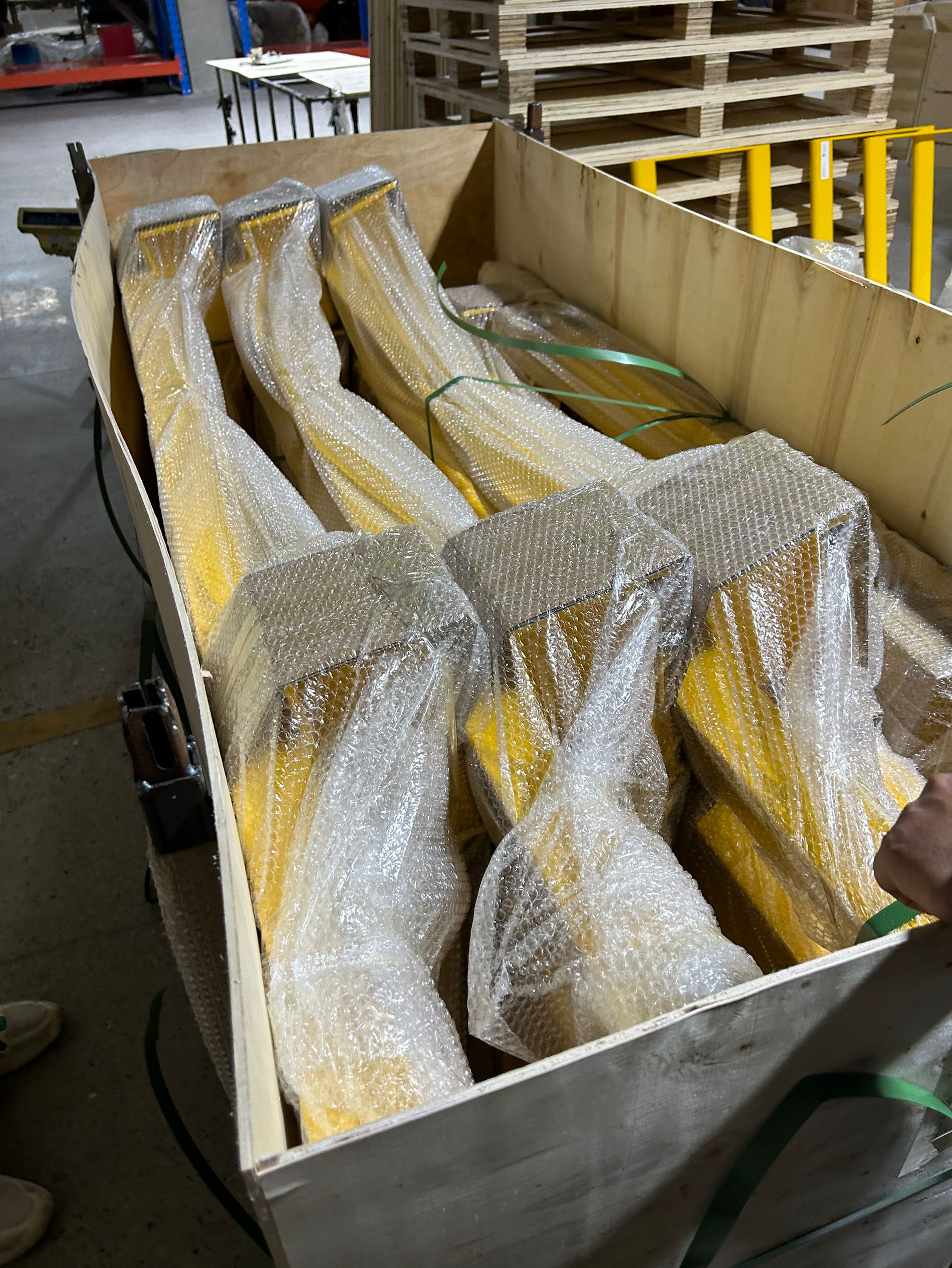 Robuuste eindbeschermer voor palletstellingen, I-balk stellingbescherming, magazijnbeveiliging, heftruckbotsingsbarrière