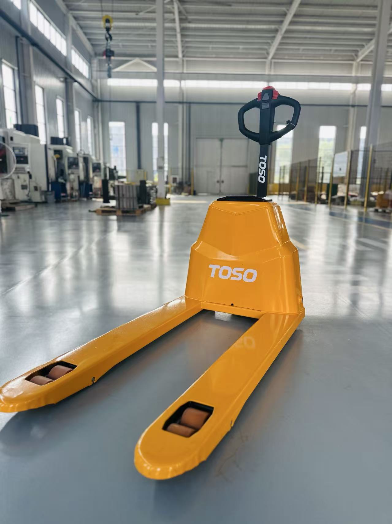 1500 kg volledig elektrische, zware palletwagen met PU-wielen, lithium-ion-accu, TOSO magazijnmateriaalbehandeling